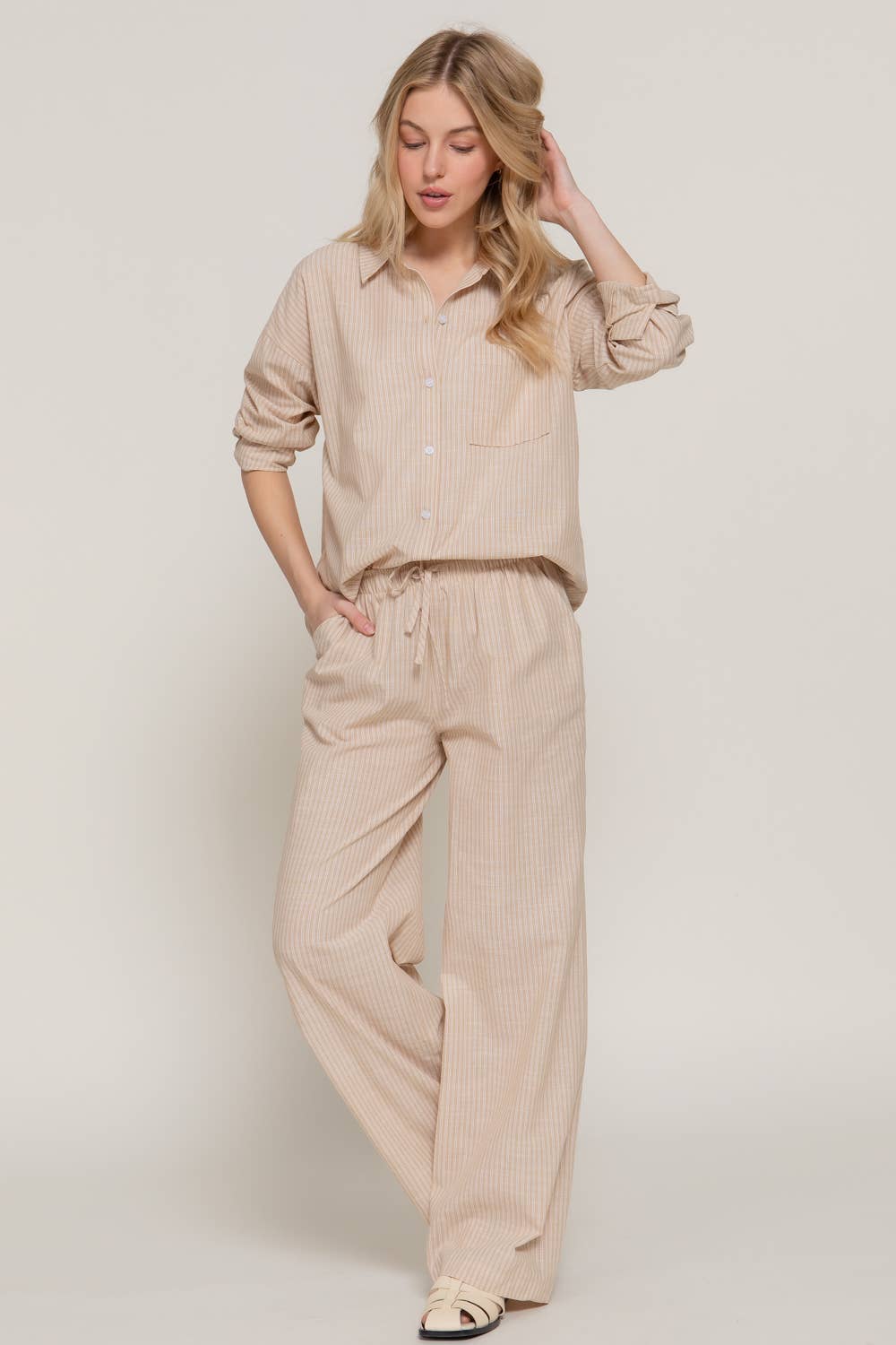 Active Basic | Active USA – Großhandel Hemd mit Button-down-Kragen – Damen – Langärmliges Button-Down-Hemd mit Y/D-Streifen aus Gaze4