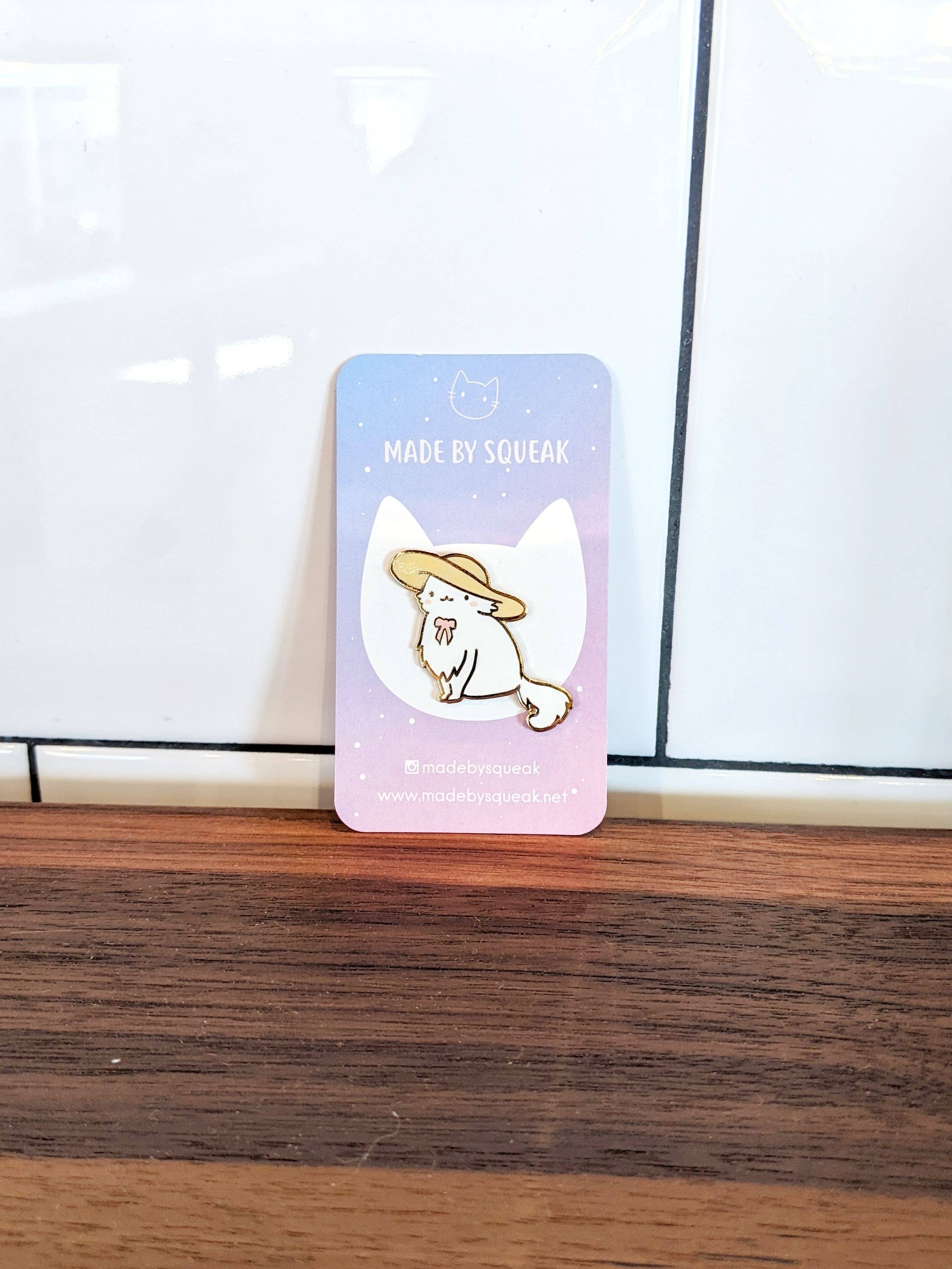 Made by Squeak - Wholesale Lapel Pin/Button - Southern Belle - Country Girl Cat Enamel Pin