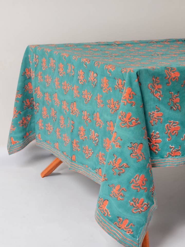 Blue Octopus Tablecloth for wholesale by KORES ACCESSORIES