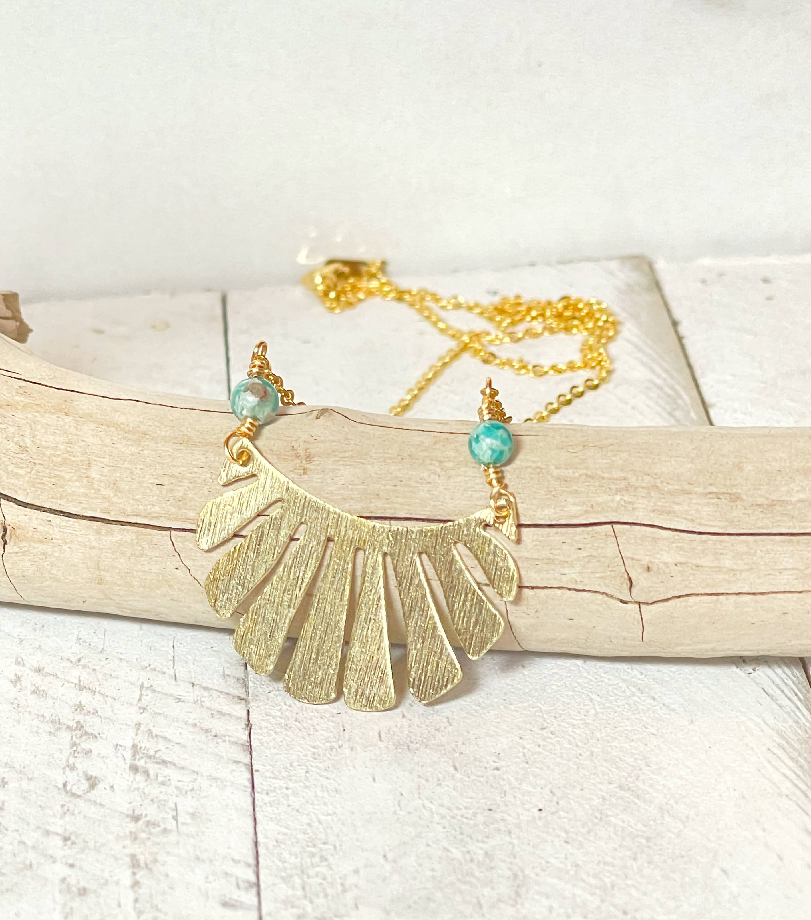 Rage Gems & Jewelry – wholesale Pendant/charm necklace – Golden Sunburst Necklace2