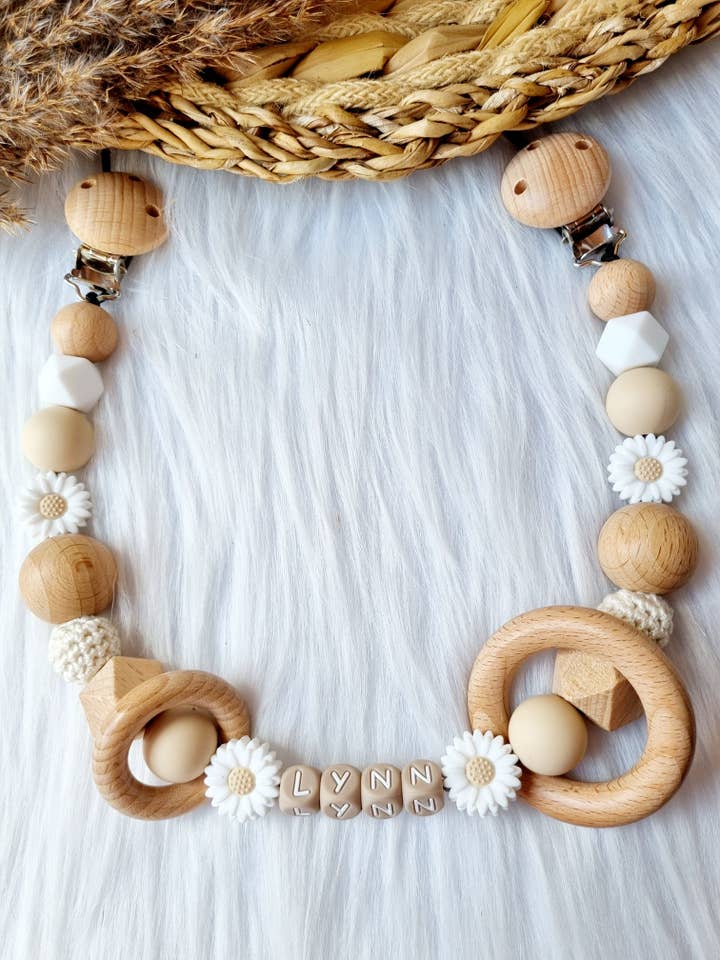 Wagenspanner Daisy wit, beige (met of zonder naam) for wholesale by Happy by Lies