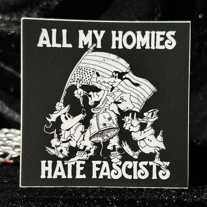 Autocollant "Tous mes potes détestent les fascistes" 3" pour la vente par LambRot Art