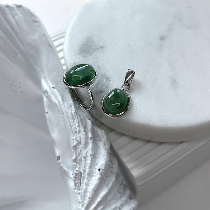 Ring with oval natural green aventurine, sterling silver for wholesale on Faire2
