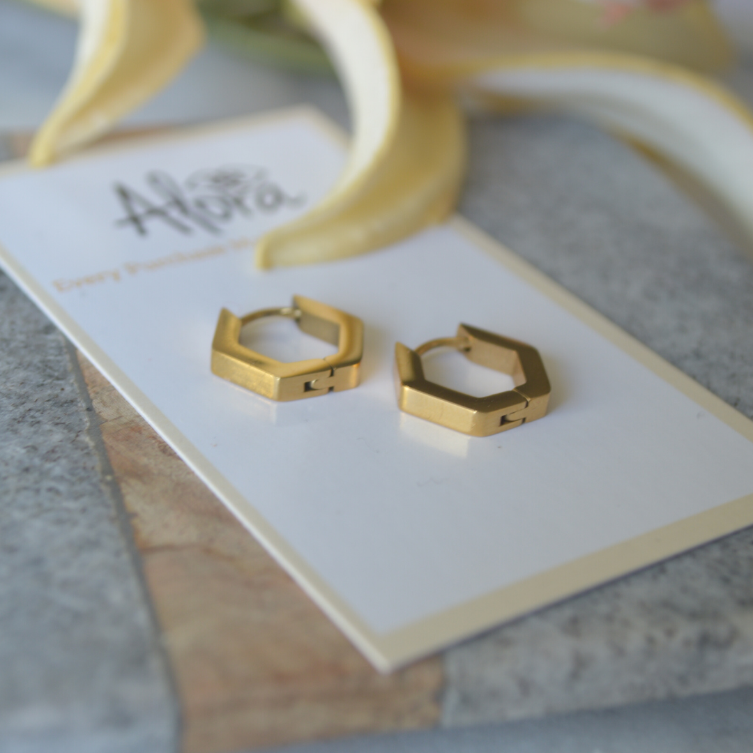Alora Boutique Inc. - Wholesale Huggie Earrings - Kelly | Simple Hexagon Huggie Hoop Earrings3