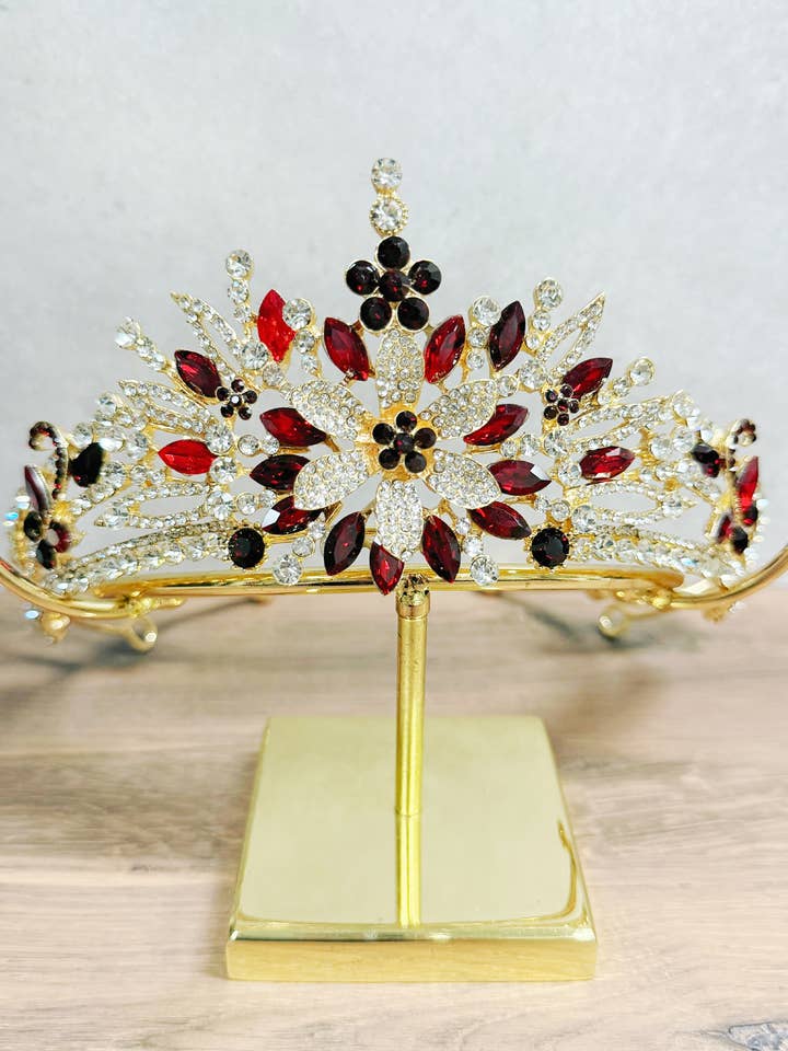 Gouden kristallen tiara, bruids haarjuweel, rode stenen tiara voor wholesale door Happy Dream Gifts