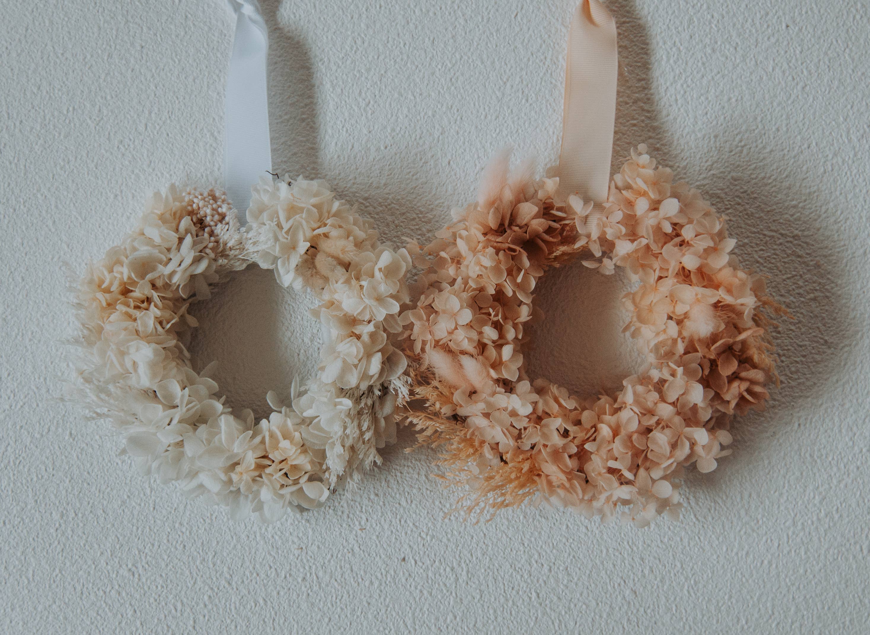 Moss and Magnolia - Wholesale Wreath - Hydrangea Mini Wreath1