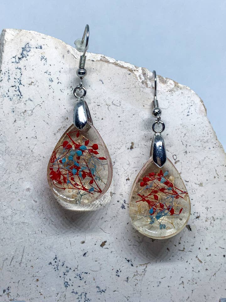 Pendientes de aliento de bebé en forma de lágrima o cuadrados para venta al por mayor de Vivian Treasury