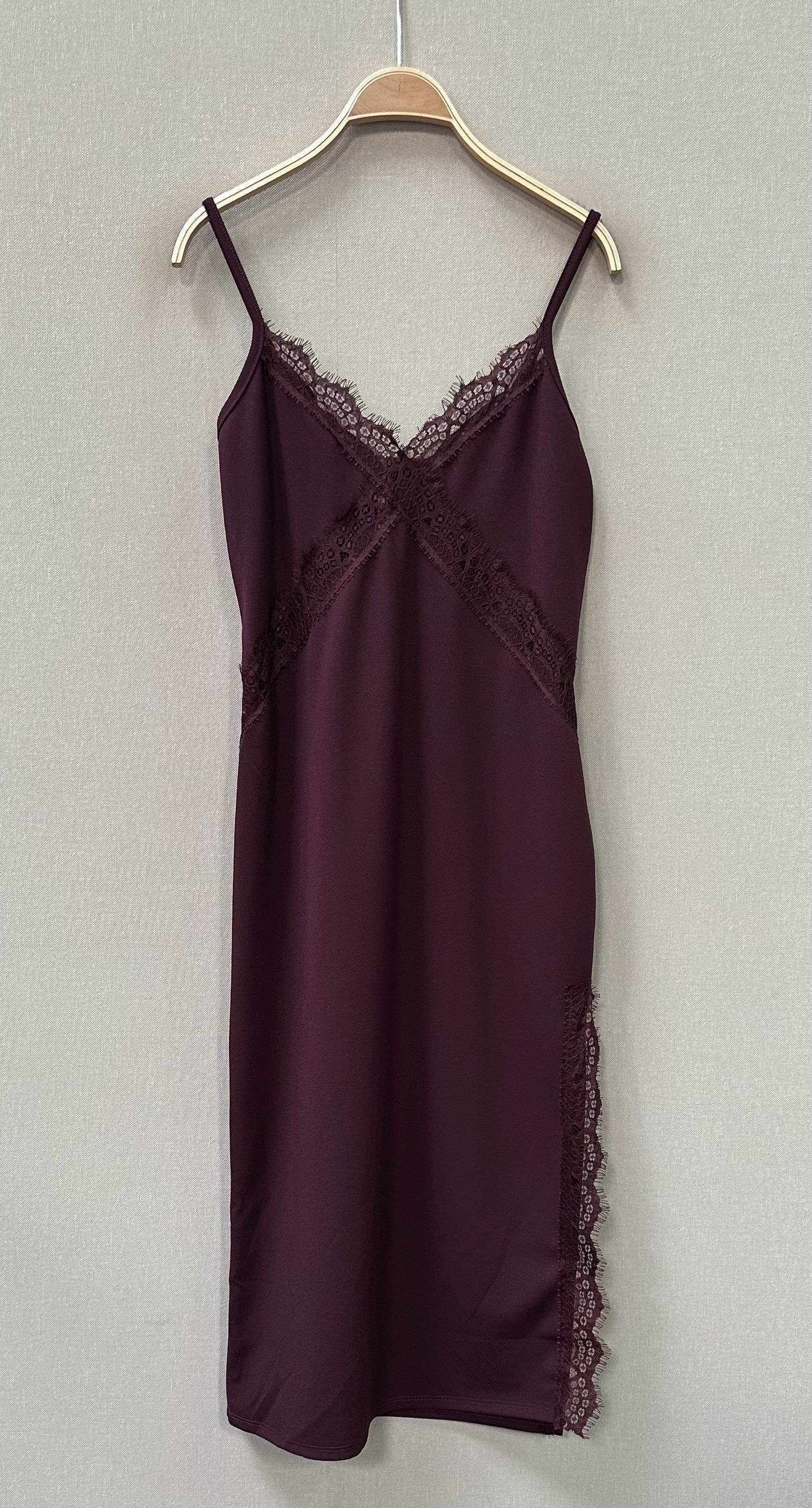 SWEET MAGIC MODA Y COMPLEMENTOS – Engroshandel Kjole - Dame – STROPLØS KJOLE MED BLONDER0