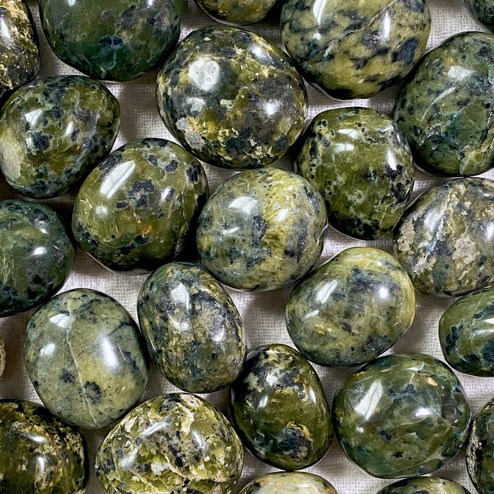 ☆ NEPHRITE JADE for wholesale by Made of Shiny Stars