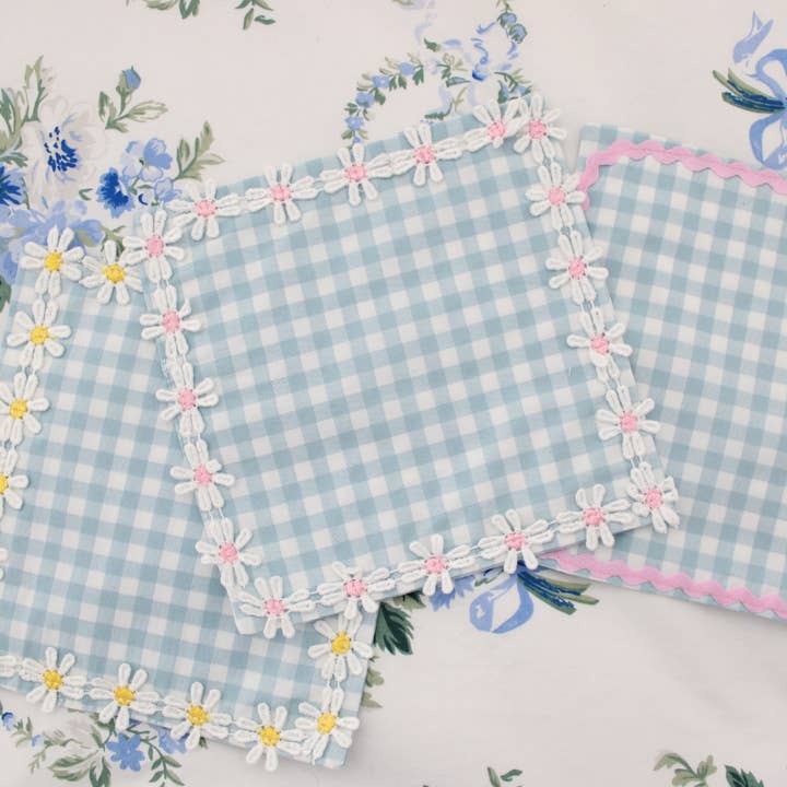 Pretty Homestyle - Wholesale Dinner & cloth napkin - Cocktail napkins gingham zig zag edge4