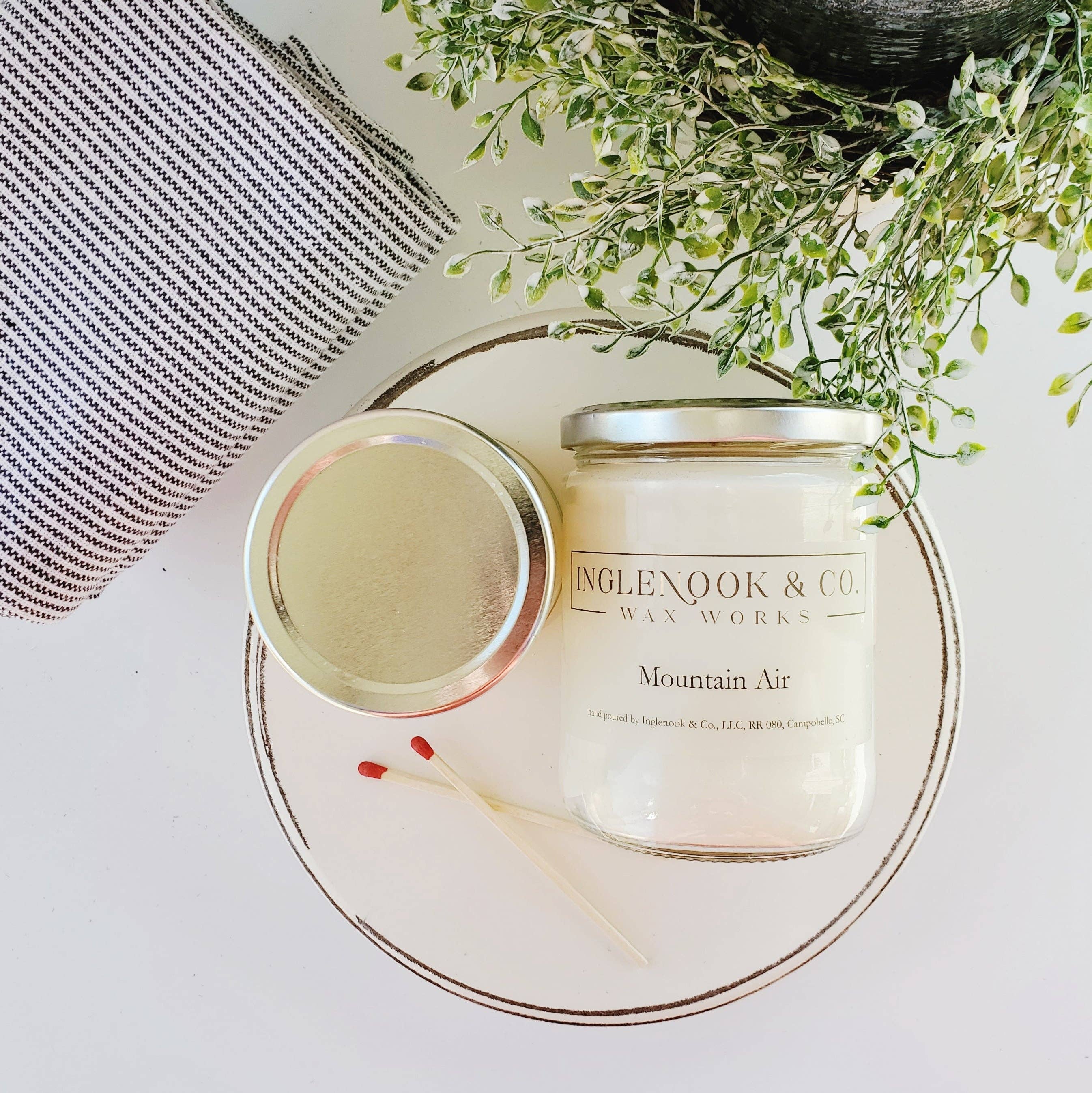 Inglenook & Co. - Wholesale Jar/Filled Candle - Mountain Air Soy Wax Soy Candle Clean Appearance1