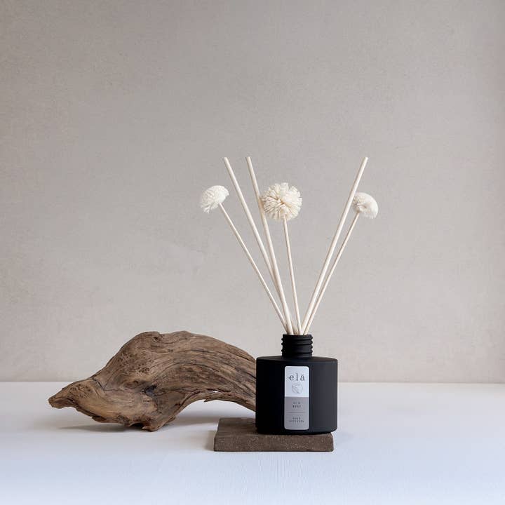 Elä Wellness Ltd – wholesale Reed diffuser – Begin No 1 Pom Pom Diffuser1