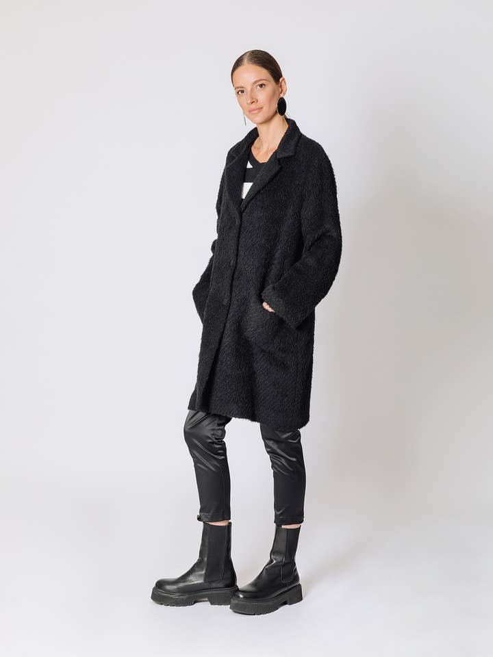 Langhaariger einreihiger Mantel - Hergestellt in Italien für den Großhandel von Martino Midali