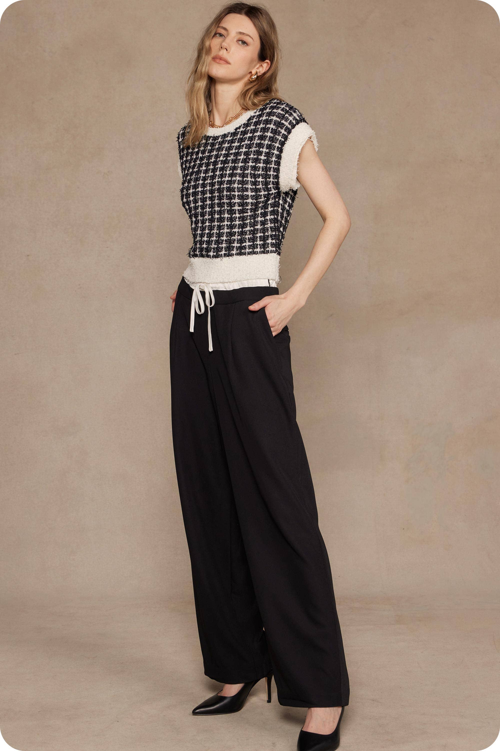 Strut & Bolt - Wholesale Blouse - Women's - Sleeveless Check Tweed Knit Sweater Top5