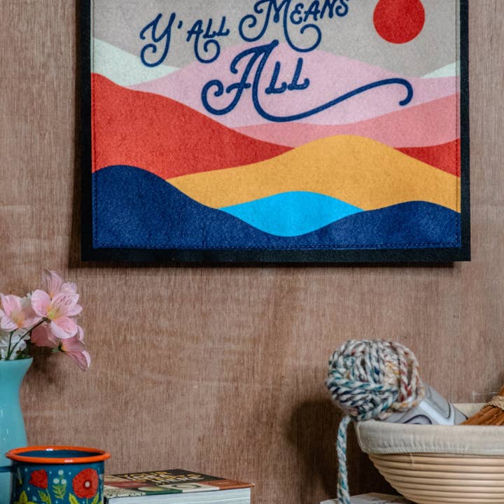 Y'all Means All Mountain | Mellem Banner | Vægdekoration for engroshandel hos In Blue Handmade