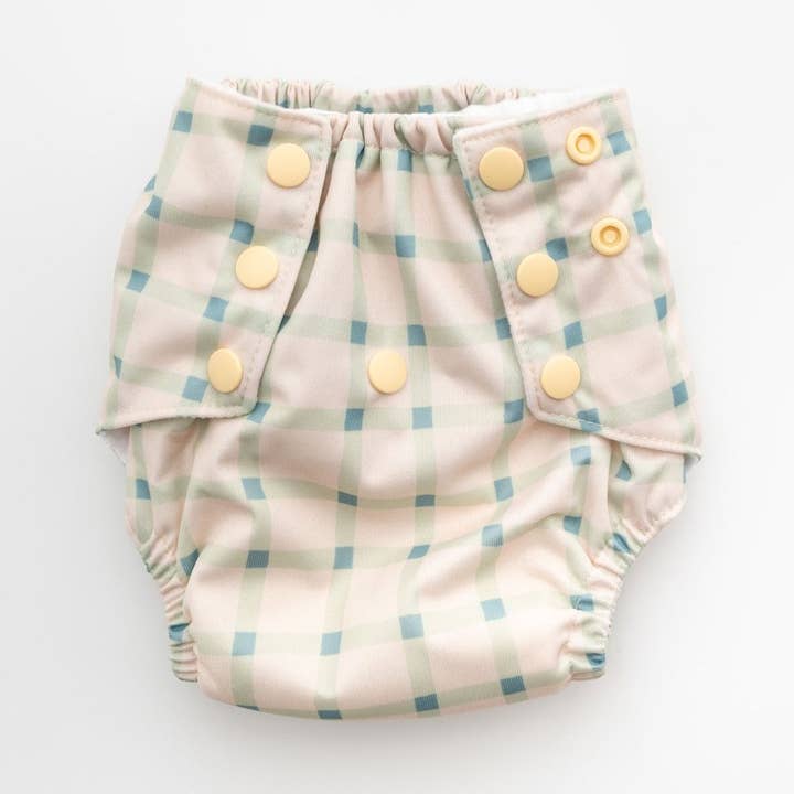 Genanvendelige pottetræningsbukser med absorberende indre lag for engroshandel hos Kinder Cloth Diaper Co.