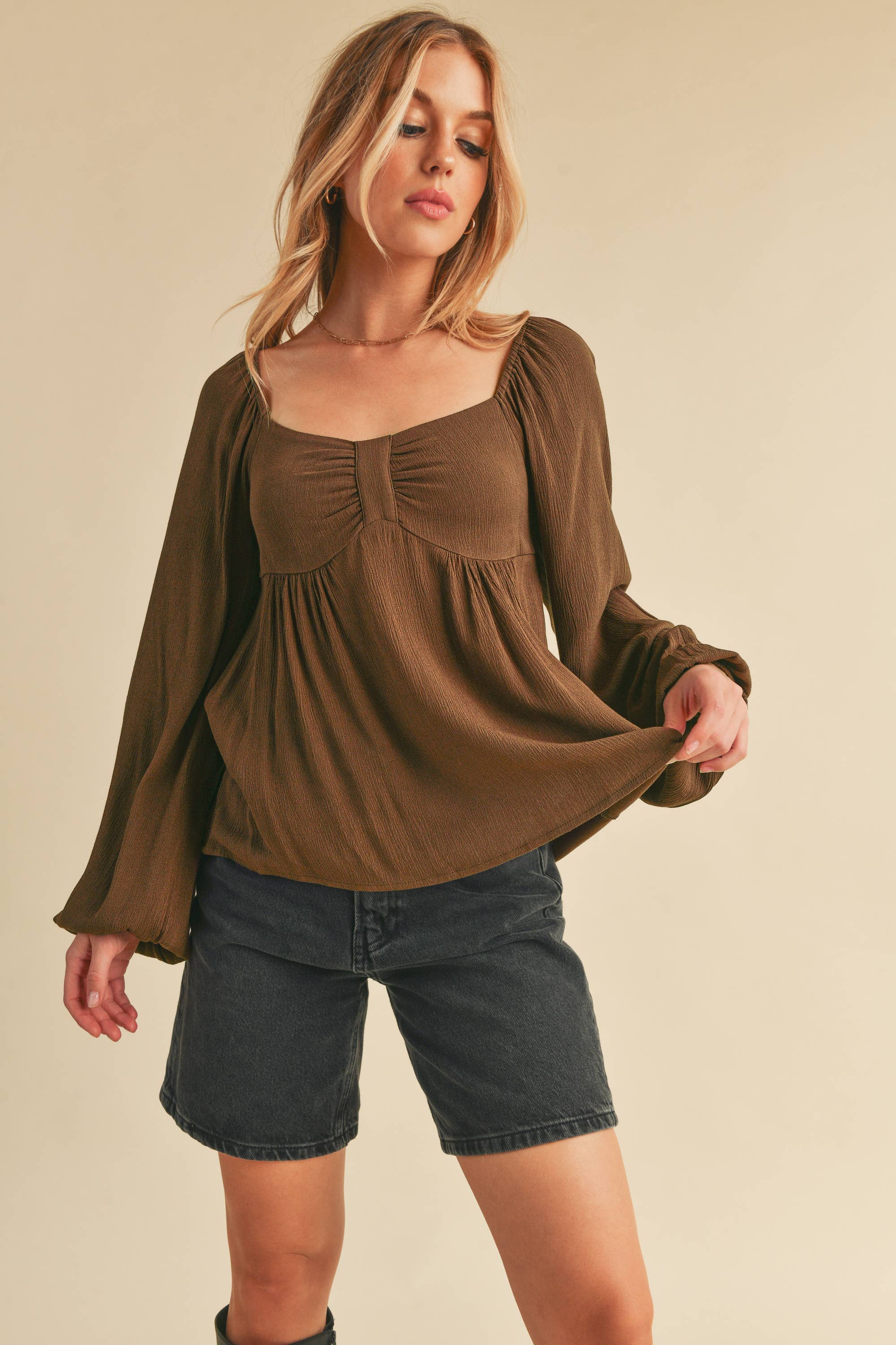 AEMI + CO - Wholesale Blouse - Women's - 8136BK Silvana Top19