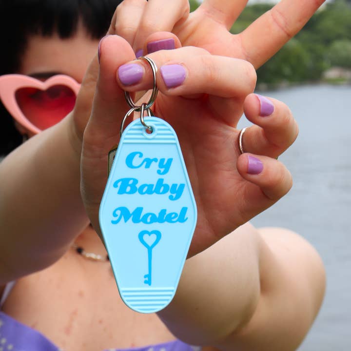 Sticker Hardly Know Her - Wholesale Keychain - Women's - Crybaby Motel Vintage Motel Style Keychain3