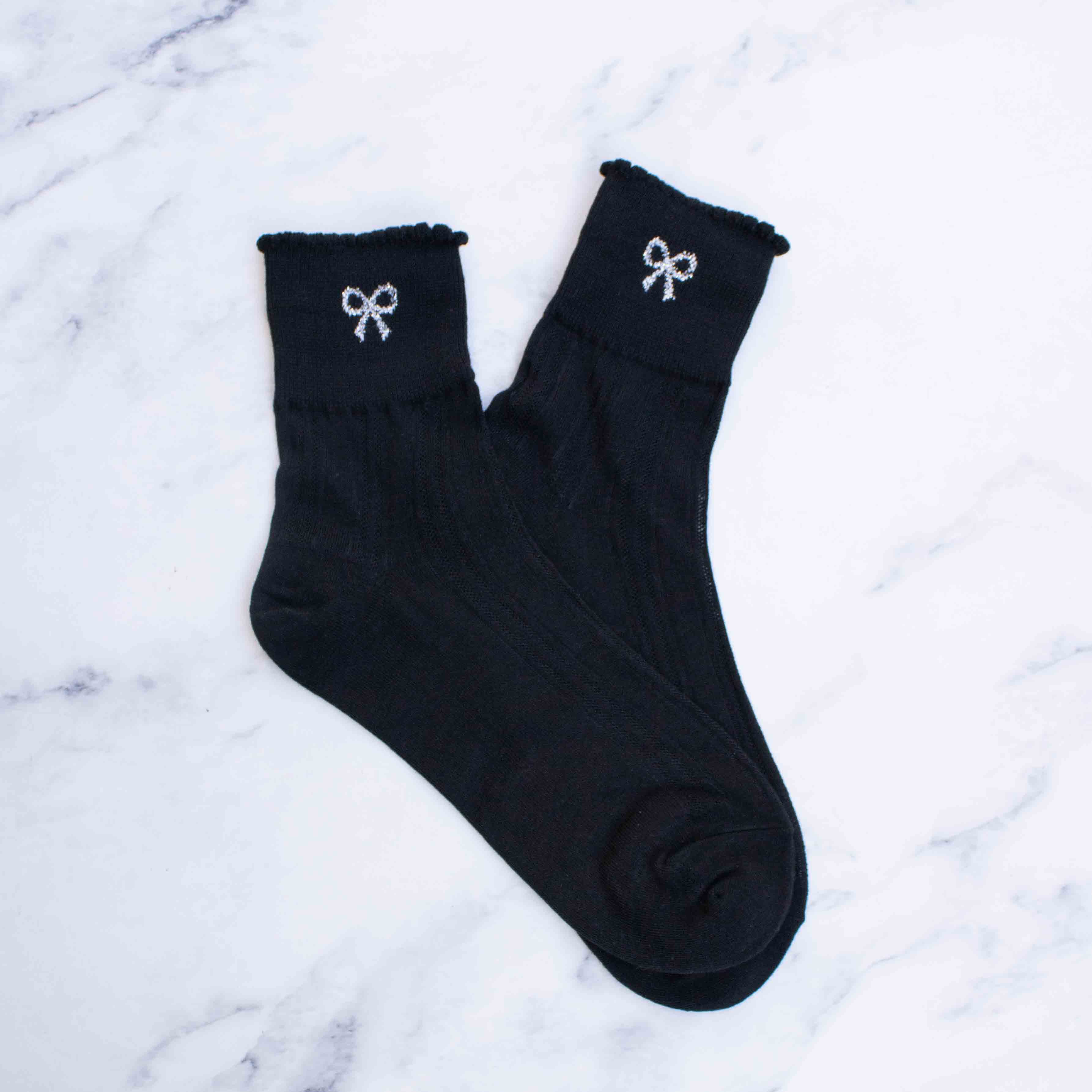 Tiepology - Vendita all'ingrosso Calzini - Donna - Calzini da donna a righe trasparenti con fiocco0