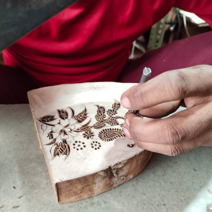 Paper Mirchi - Wholesale Everyday Greeting Card - Hand Block Printed Greeting Card - GC Kairi Mint Rose