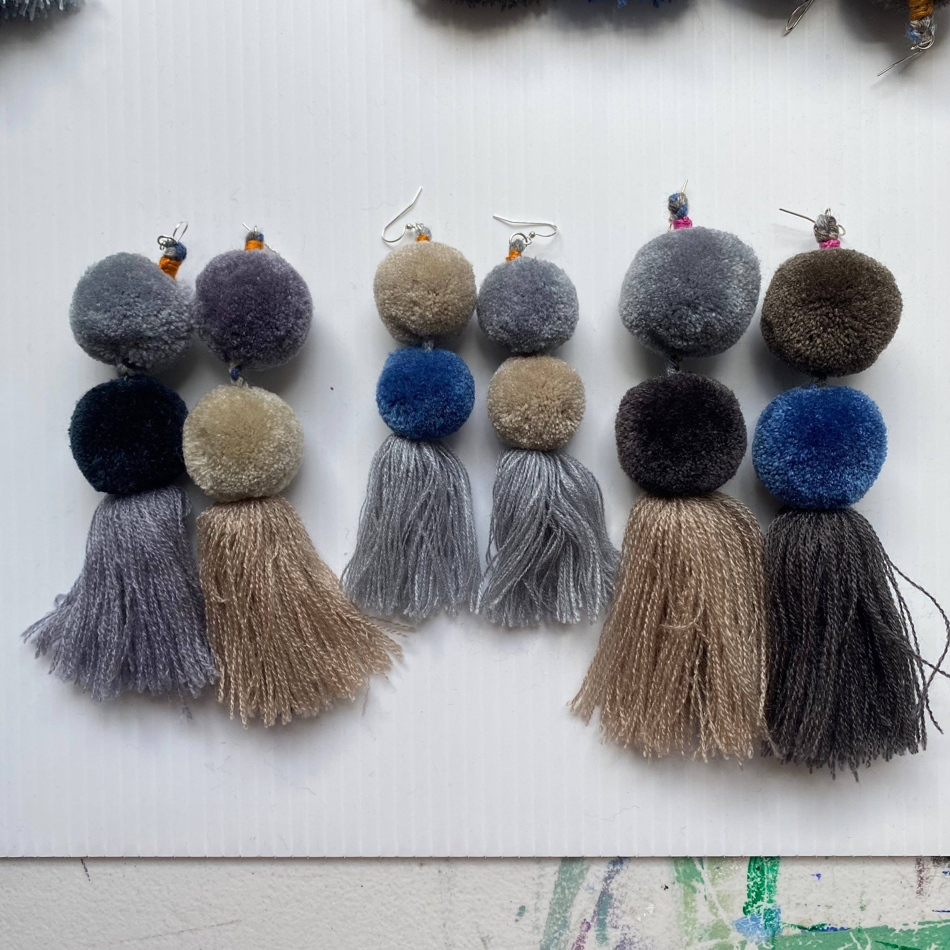 SWIETstuff - Wholesale Dangle Earrings - surprise POMPOM earrings - GRAYS5