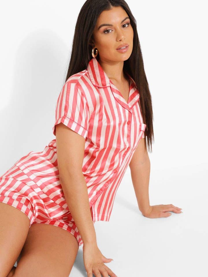 Ropa de salón estampada a rayas rojas Styleinstant. para venta al por mayor de STYLE INSTANT