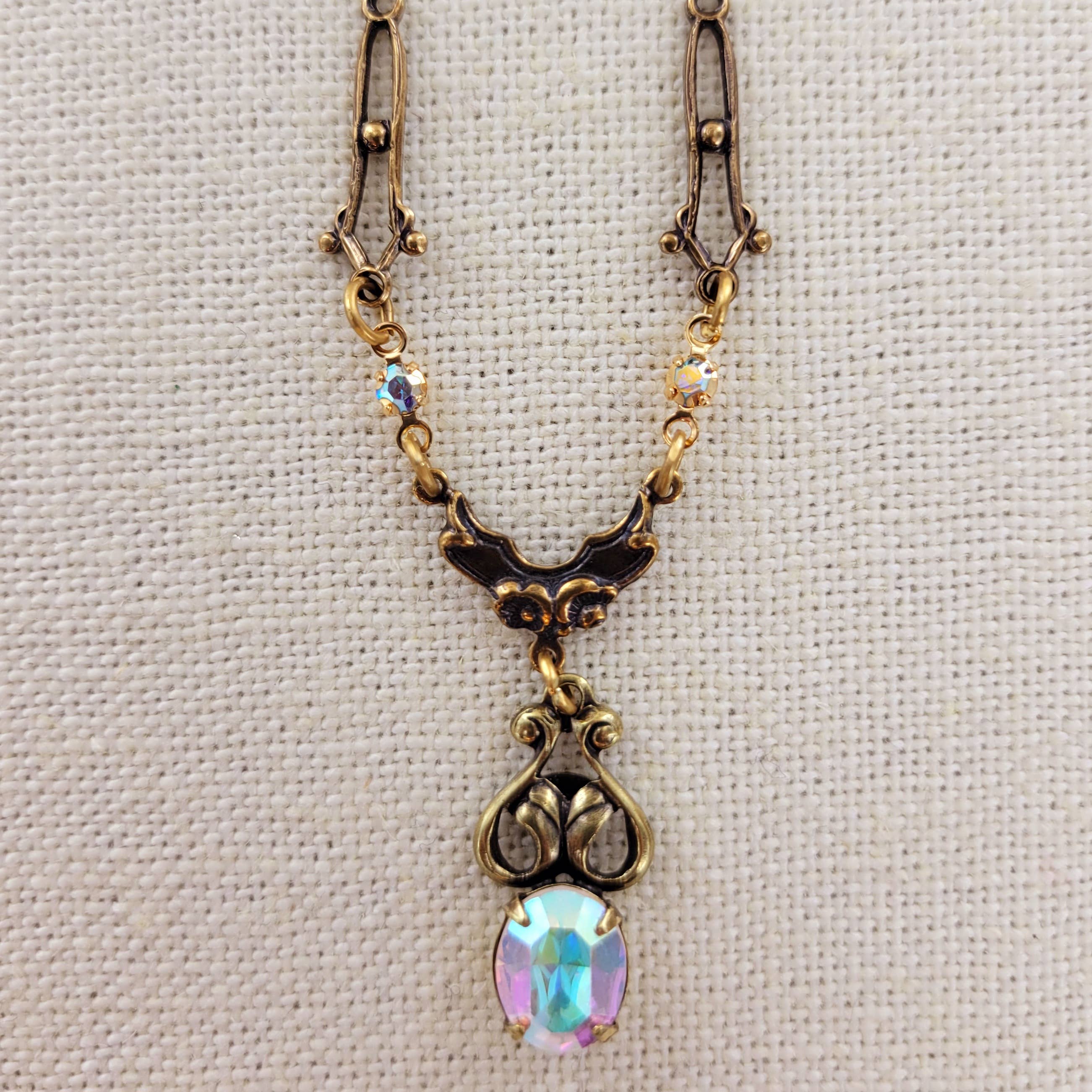 Sadie Green's Jewelry - Wholesale Pendant/Charm Necklace - Victorian Reproduction Necklace N4881