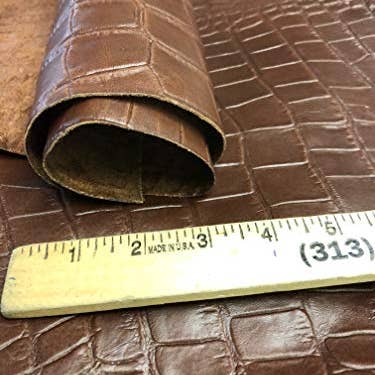 Reed - Vente Matériels de bricolage - PEAUX DE CUIR DE ROSEAU - Peau de mouton entière 7 à 10 SF21