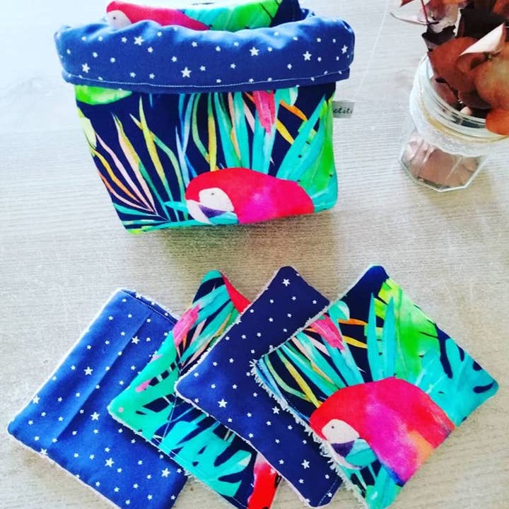 LES PETITS TITOUS - Vendita all'ingrosso Struccanti - Set cesta con 8 salviette lavabili assortite3