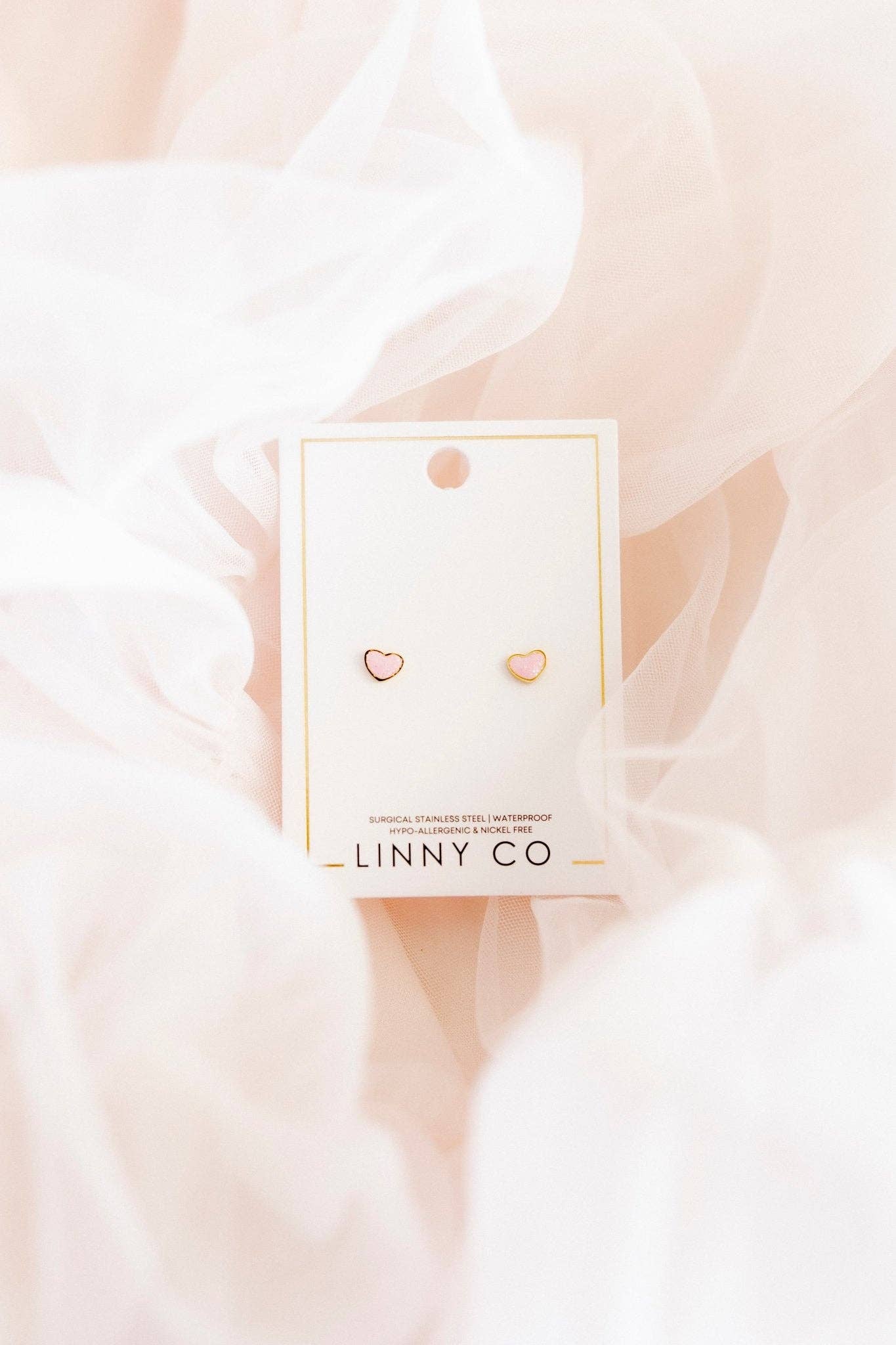 LINNY CO - Wholesale Stud/Post Earrings - Screwback Stud Earrings - Nora Heart Pink18
