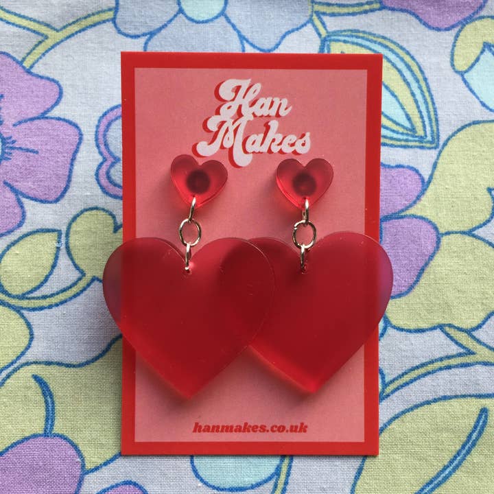 Tachuelas en forma de corazón de dos niveles, rojo esmerilado para venta al por mayor de Han Makes Jewellery