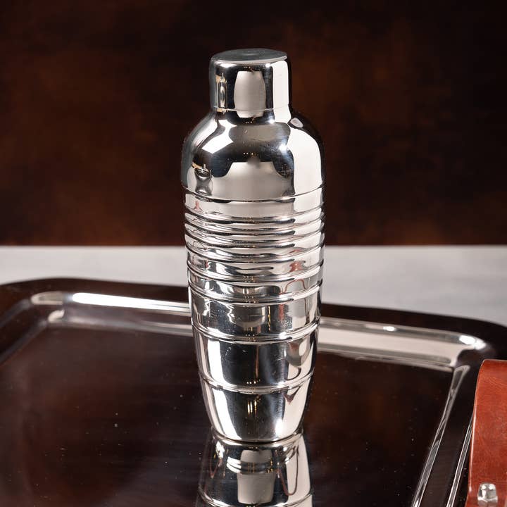 Polished Stainless Steel Striped Shaker w/ Strainer Lid for wholesale by India Handicrafts Inc
