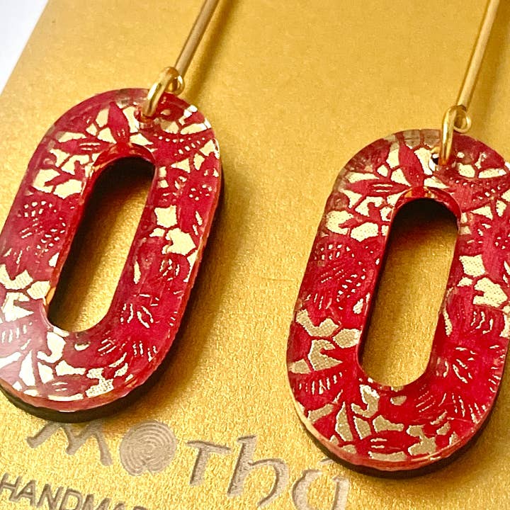 Mothú Jewellery - Wholesale Dangle Earrings - Dangle earring, scarlet and gold acrylic, lace pattern, gold