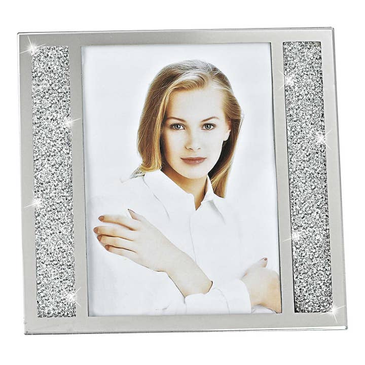HomeRoots - Wholesale Picture Frame - 5 x 7 Silver Crystalized Picture Frame1