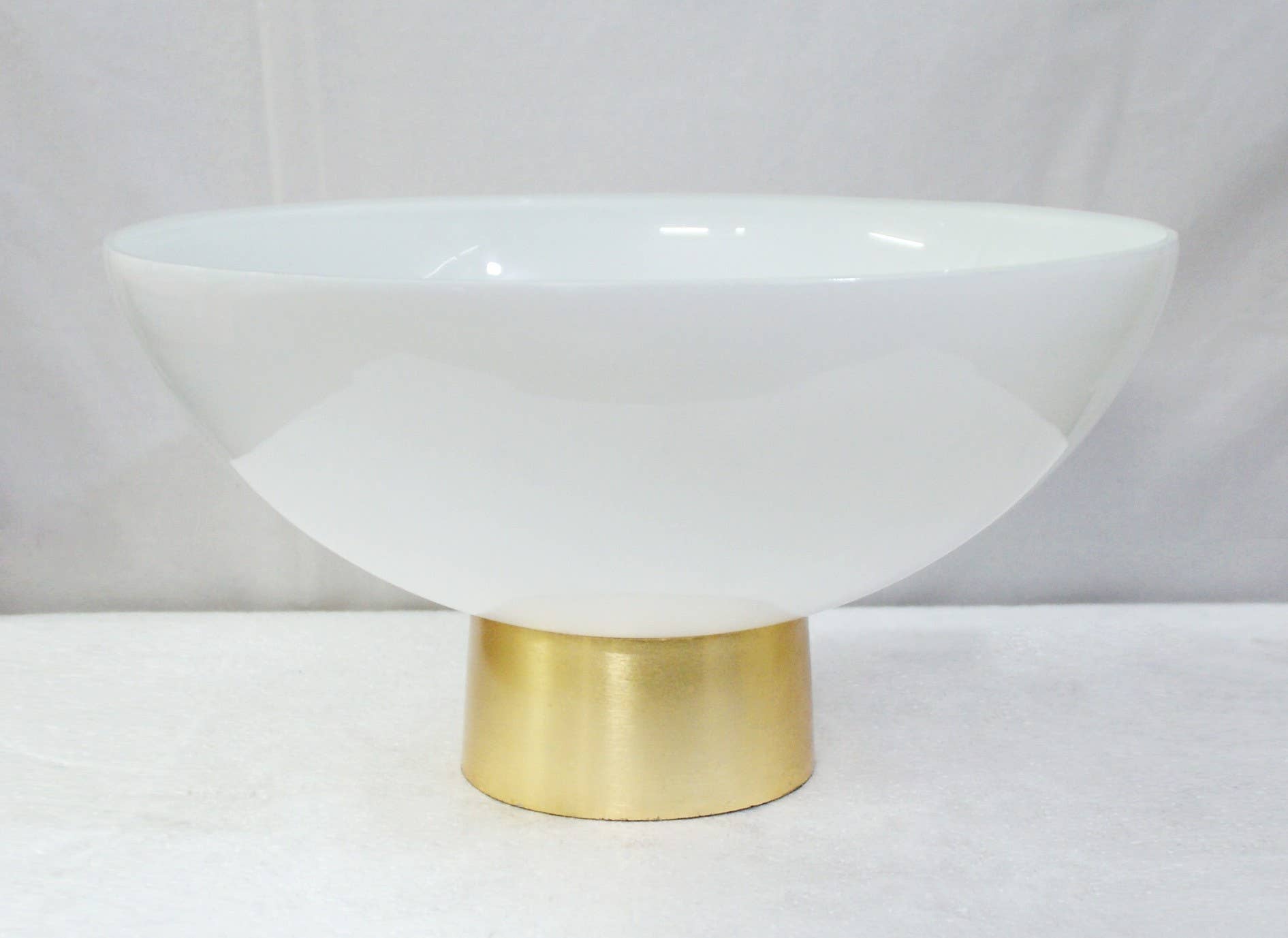 CLASSIC TOUCH DECOR INC. - Wholesale Serve Bowl - White Glass Bowl on Gold Base 11.5"D x 6"H1