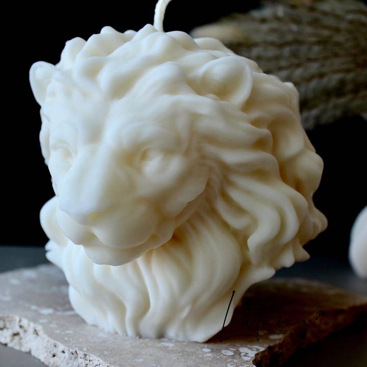Large Lion Head Candle for wholesale by Latana Candles