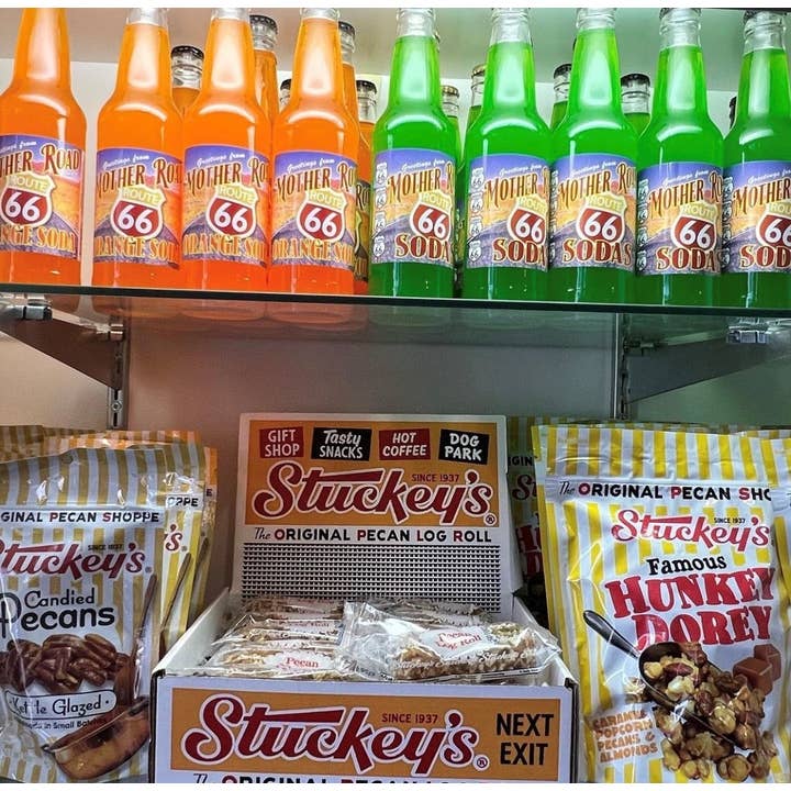 Stuckey's - Wholesale Popcorn - Hunkey Dorey Popcorn with Pecans & Almonds