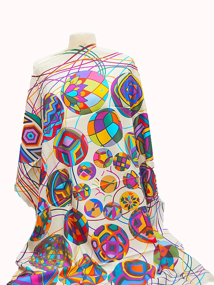 Beiger Seidenschal für den Großhandel von ROGER LAHMY