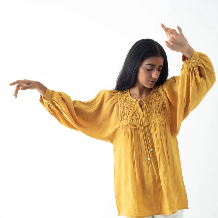 Tunique en lin brodée à la main avec manches ballon et encolure perlée et autres tendances Résultats pour moutarde artisanale en vente B2B. Retours gratuits et paiement à 60 jours sur Faire sur Faire.