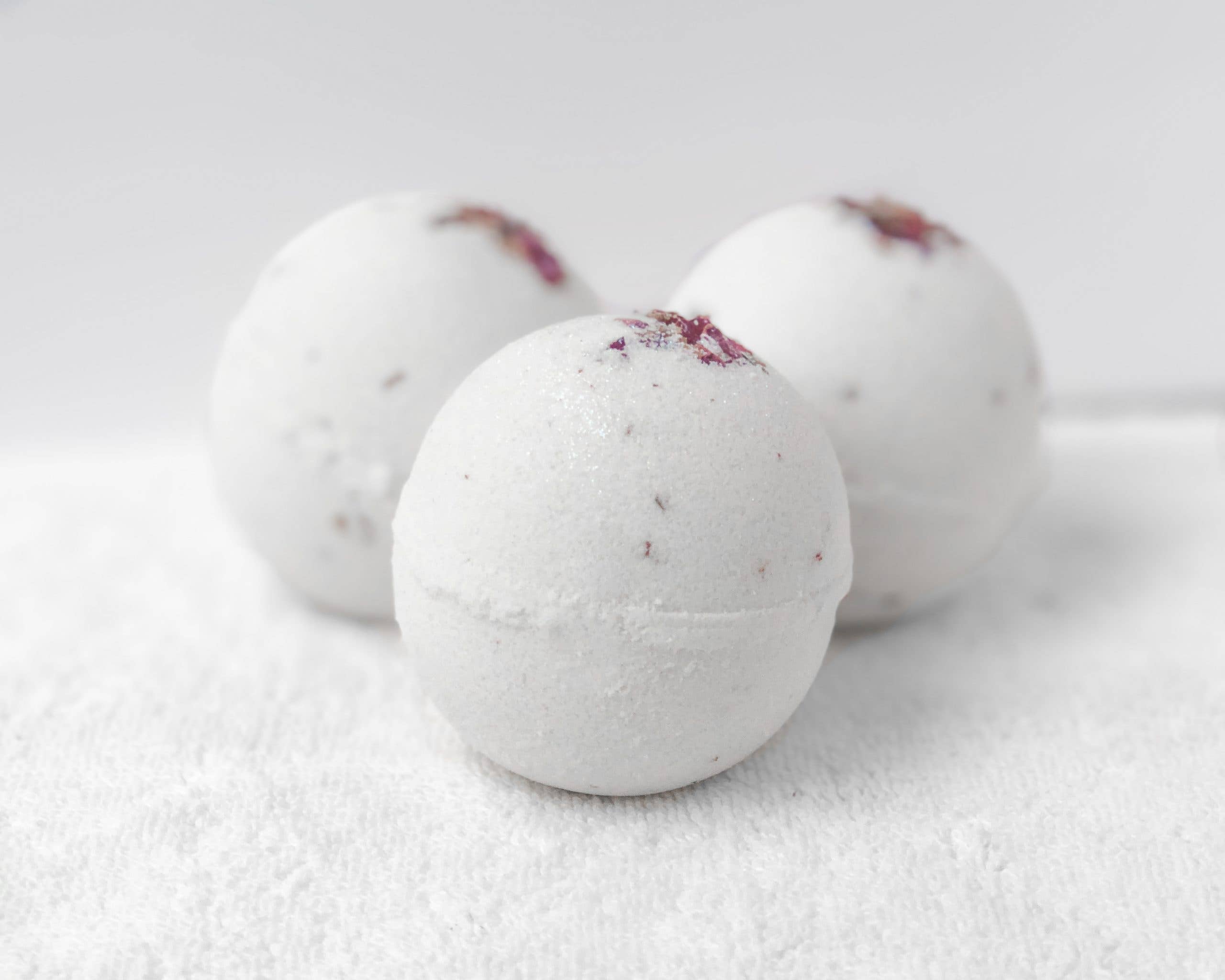 Dragonfly DayDream - Wholesale Bath Bomb/Fizz - Rose Garden Bath Bomb1