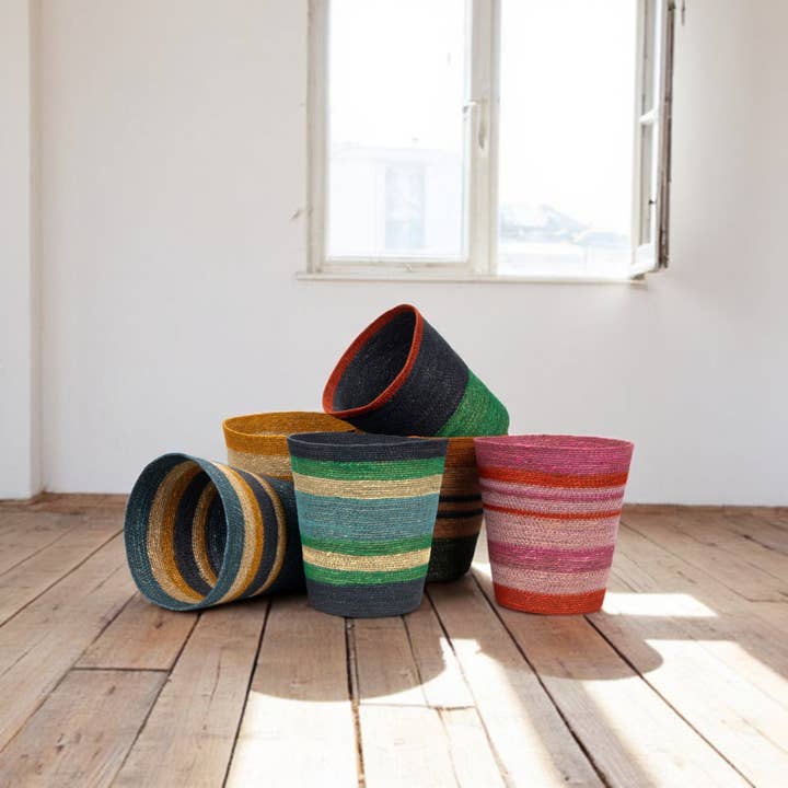 British Colour Standard North America - Wholesale Trashcan/Trash Bin - Seagrass Waste Paper Basket in Olive and Old Rose2