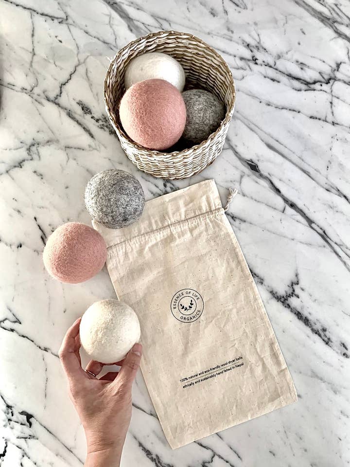 Palline per asciugatrice 100% lana biologica, (set di 3 gomitoli), tinte a mano per la vendita all'ingrosso da parte di Essence of Life Organics