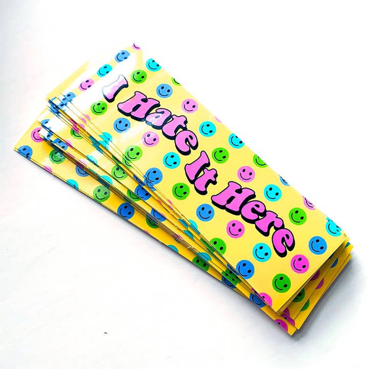 Krystan Saint Cat - Vente Autocollant - Autocollant en vinyle « I Hate It Here Happy Face »3