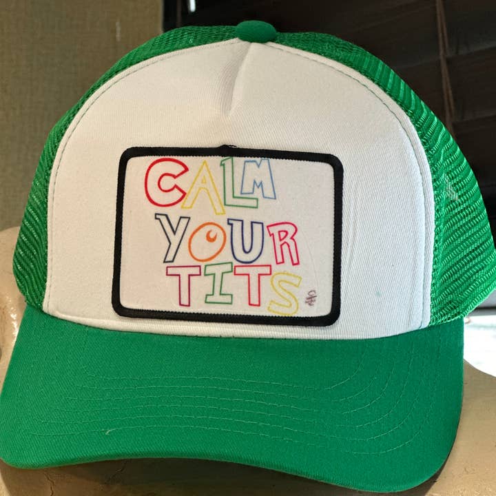 Calm Your Tits Hat (Flere farveindstillinger) for engroshandel hos Crooked Halo