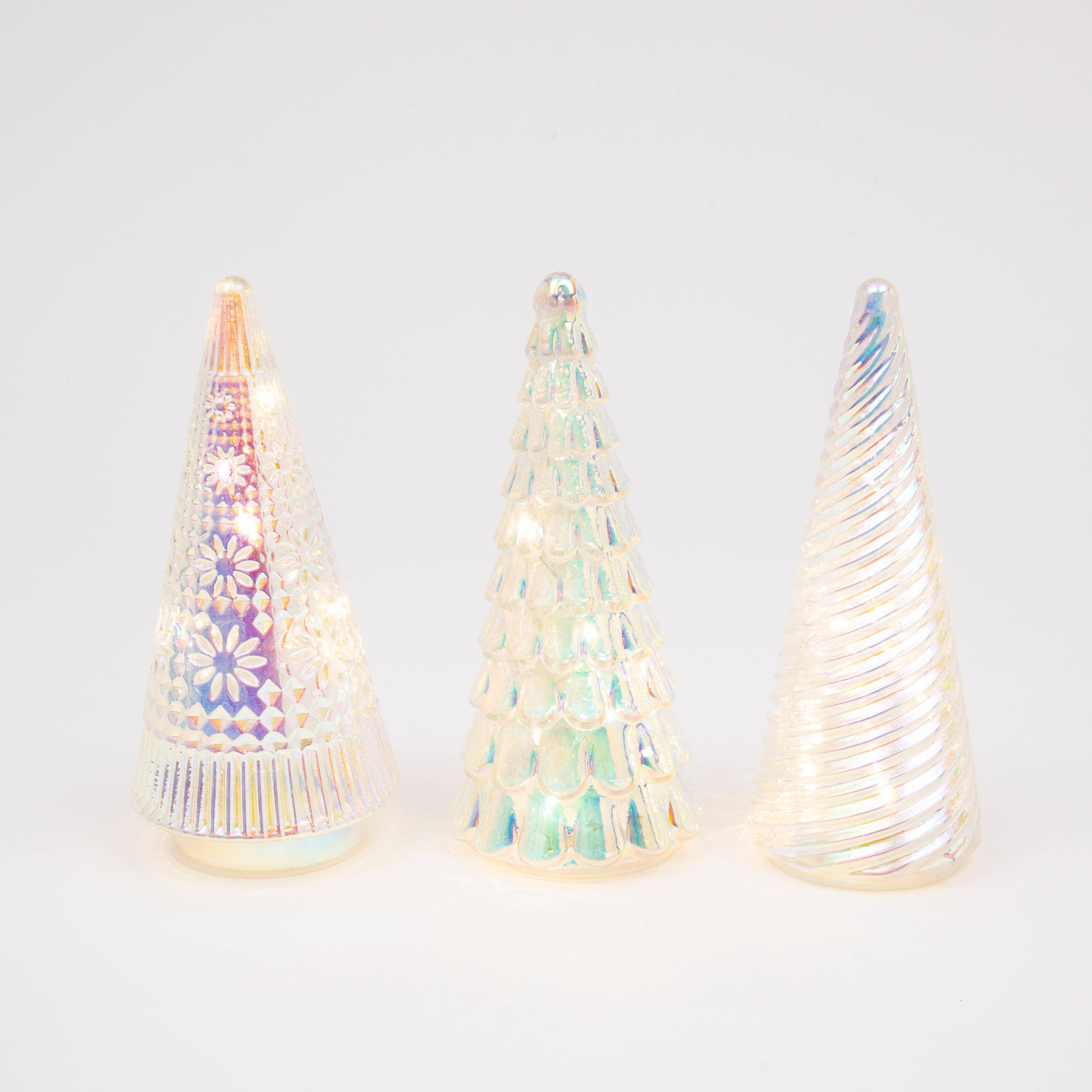 The Gerson Companies - Wholesale Christmas Decoration - Gerson Christmas 10"H B/O Twinkle/Steady On Lighted Iridesce1