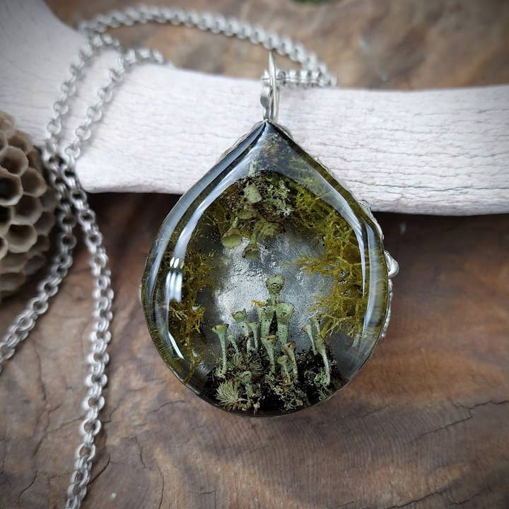 Baba Yaga - Wholesale Pendant/Charm Necklace - Murky Garden Necklace1