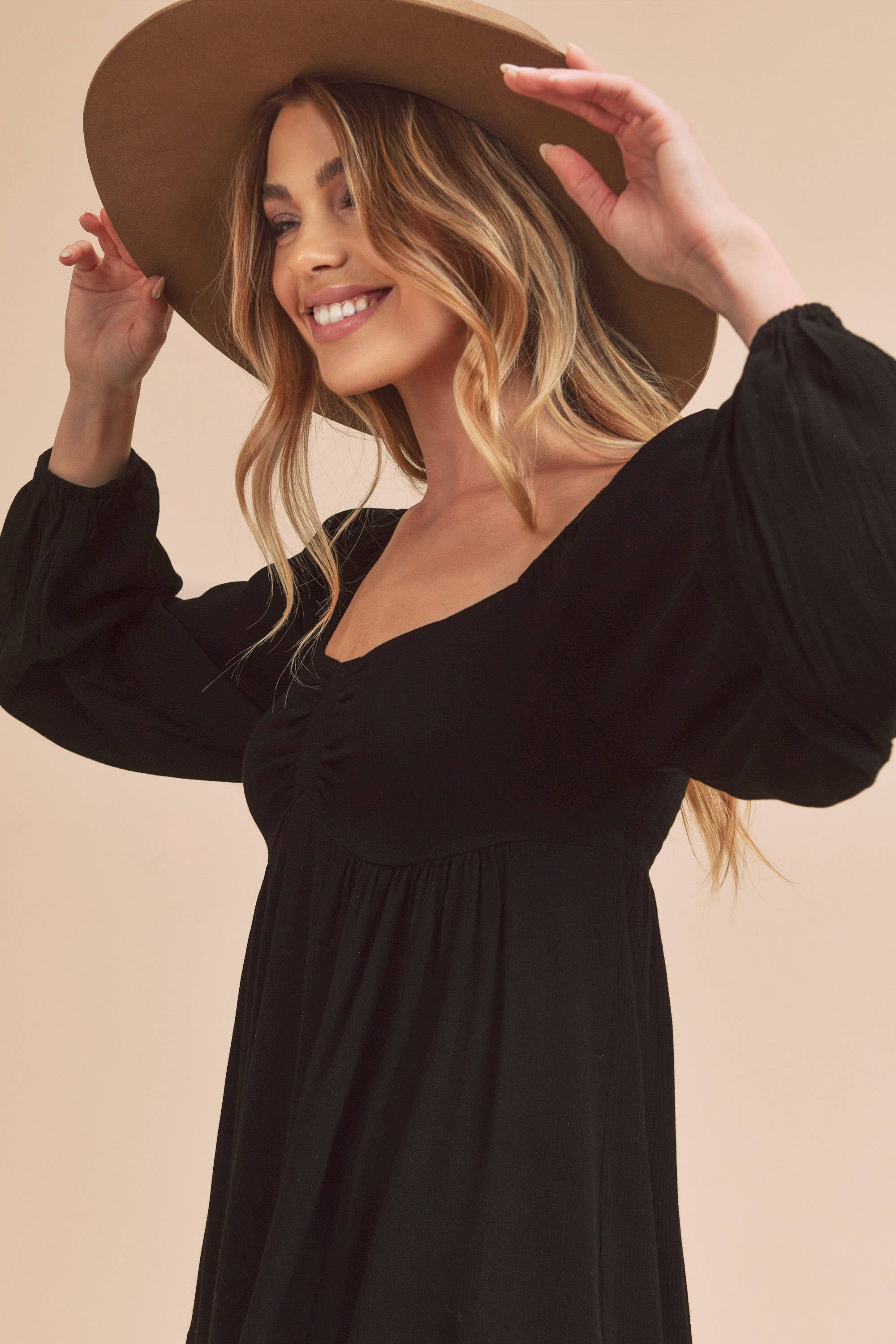 AEMI + CO - Wholesale Blouse - Women's - 8136BK Silvana Top30