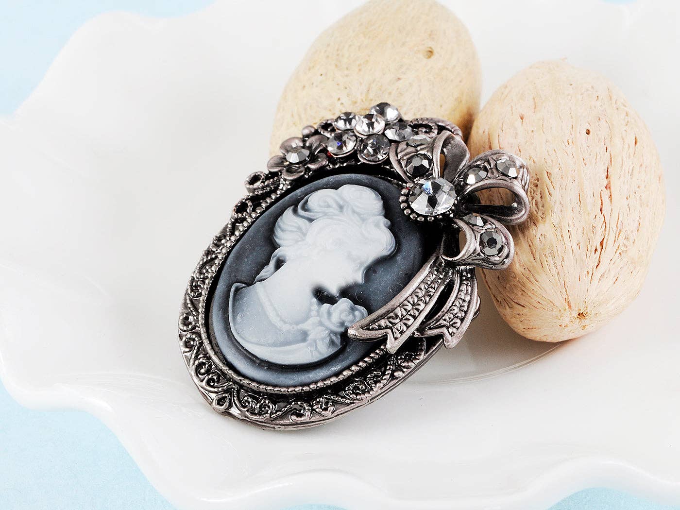 AK Brand - Wholesale Brooch - Vintage Victorian Cameo Brooch Maiden Flower Ribbon Bow6