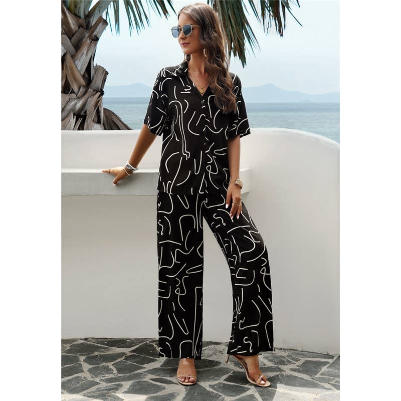 FurDecoration – Großhandel Loungewear-Set – Damen – Kurzarmanzug mit geometrischem Aufdruck am Revers14