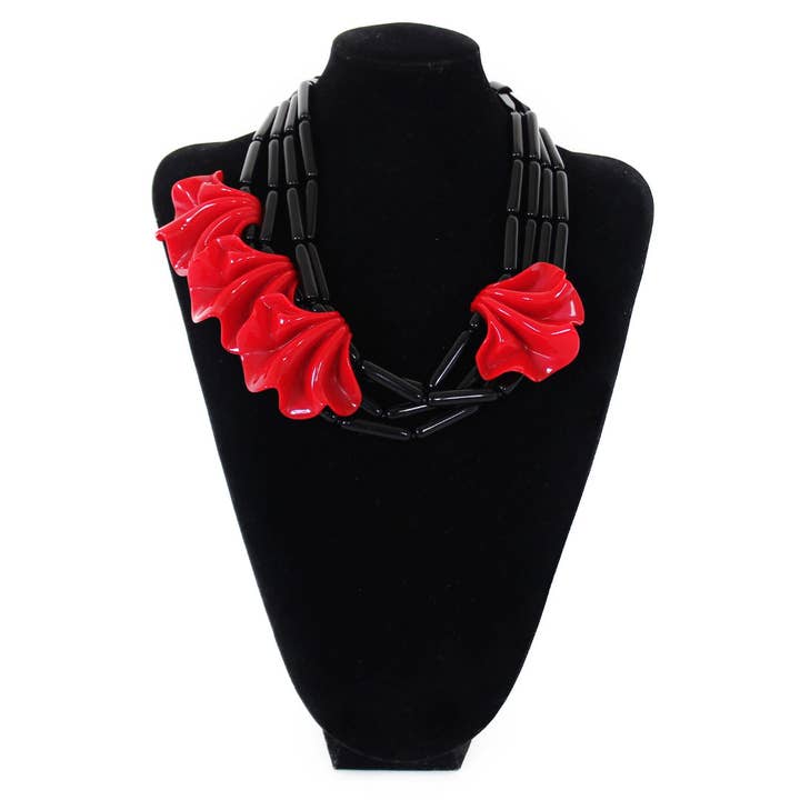 Vijver zwart en rood voor wholesale door Michaela Malin